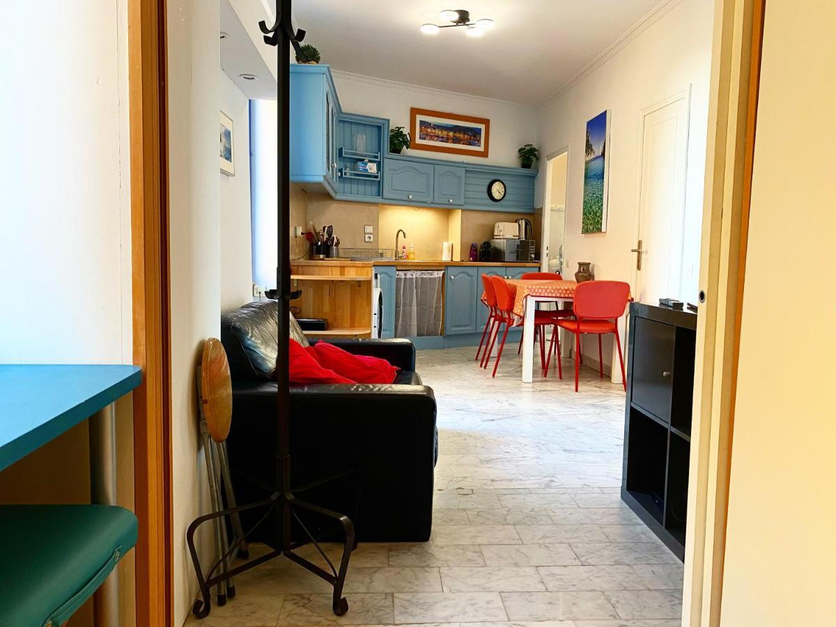 Au Coeur De Cassis Apartment Bagian luar foto