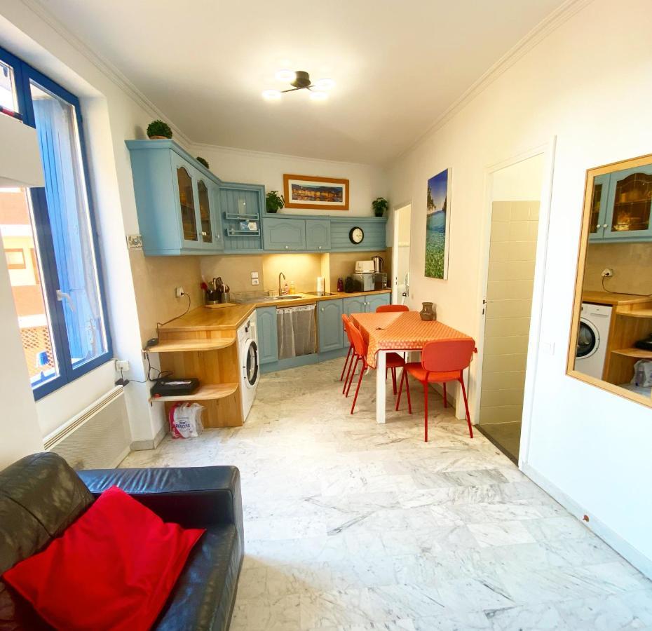 Au Coeur De Cassis Apartment Bagian luar foto