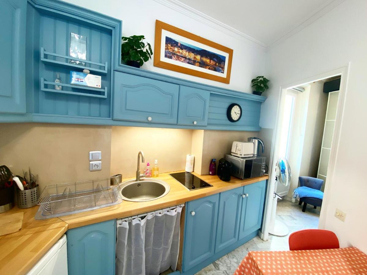 Au Coeur De Cassis Apartment Bagian luar foto