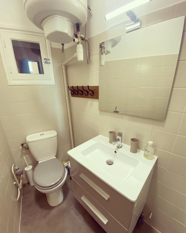 Au Coeur De Cassis Apartment Bagian luar foto